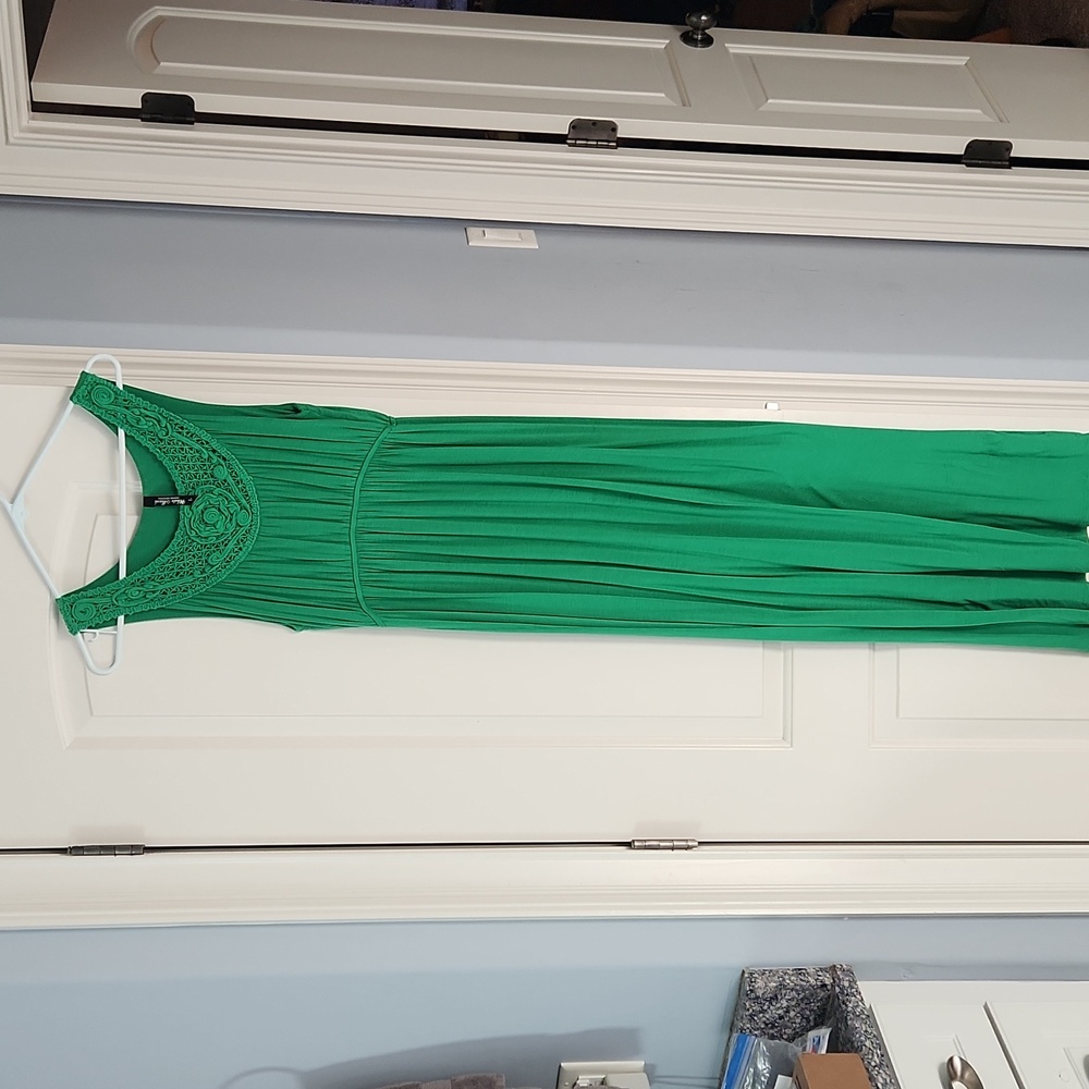 Green maxi dress with elastic empire waist